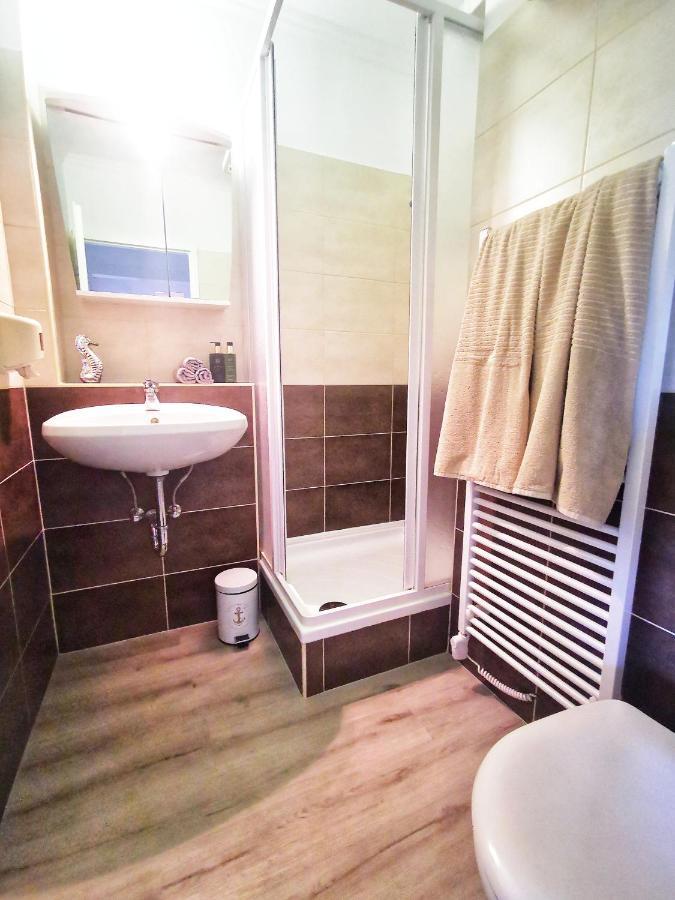 Szin-Aranyhid Apartman Шиофок Экстерьер фото